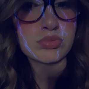 Meet your Posher, Miranda